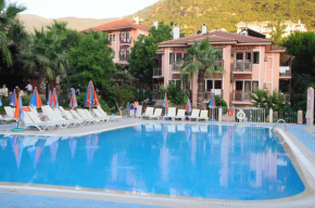  Club Pink Palace Hotel  Олюдениз